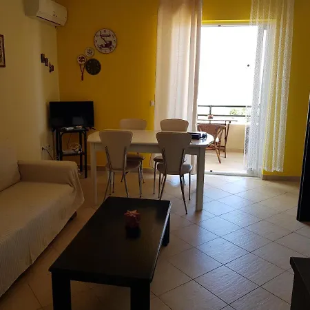 Glyfada 73 Apartment *
